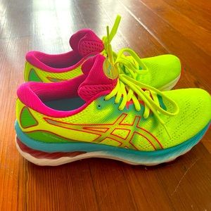 Neon multi colored women’s Asics Gel Nimbus size 8